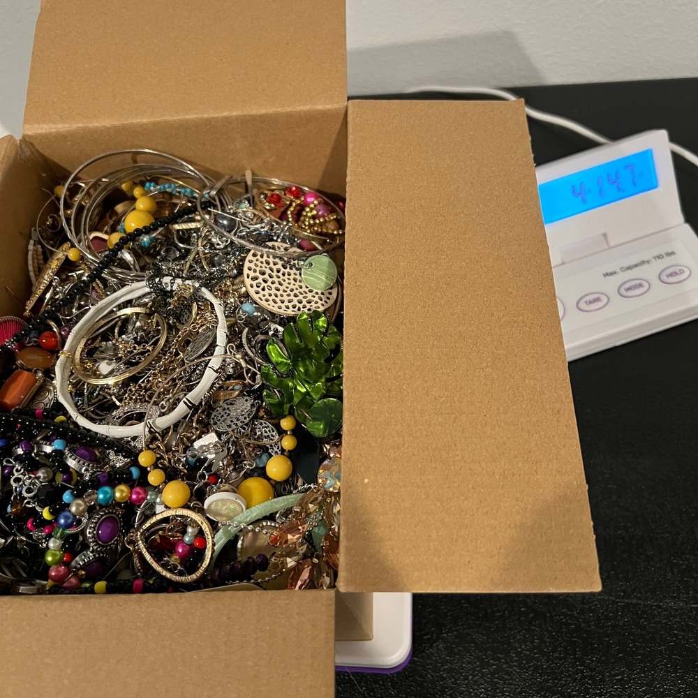 4.5 Lbs Craft Jewelry Lot Broken Repair Repurpose Wear Resell - Picture 5 of 6